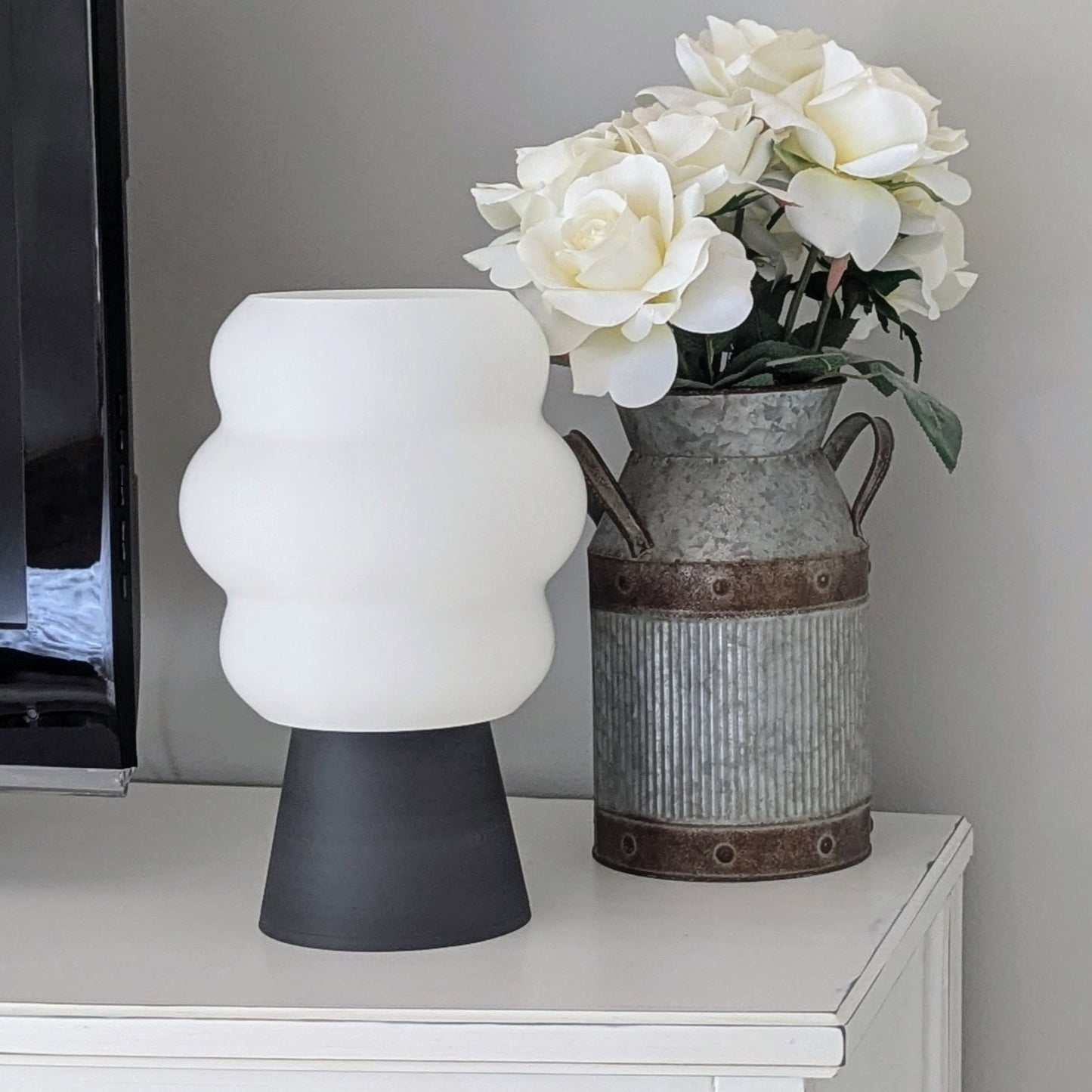 Mammatus Table Lamp